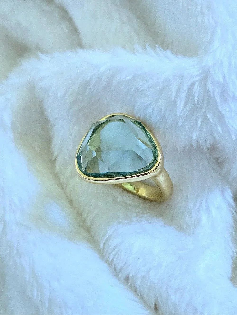 Atterri🛬 Translucent Green💚 Rounded Triangle Ring💍 - NWT - Picture 14 of 16